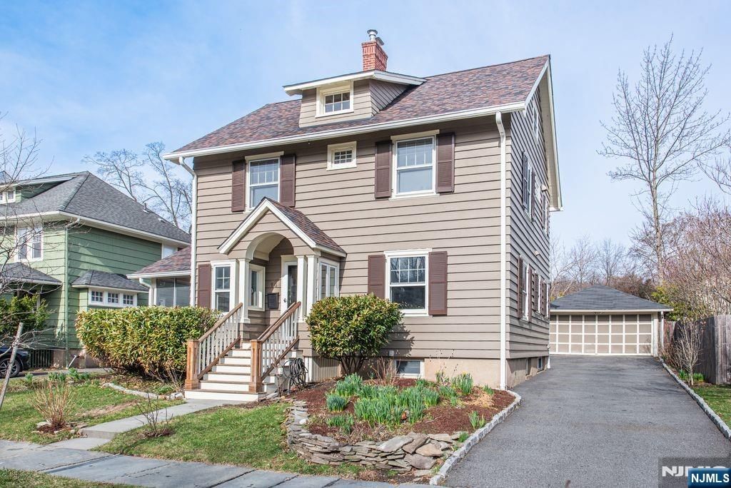 14 Burnside Street, Montclair, NJ 07043