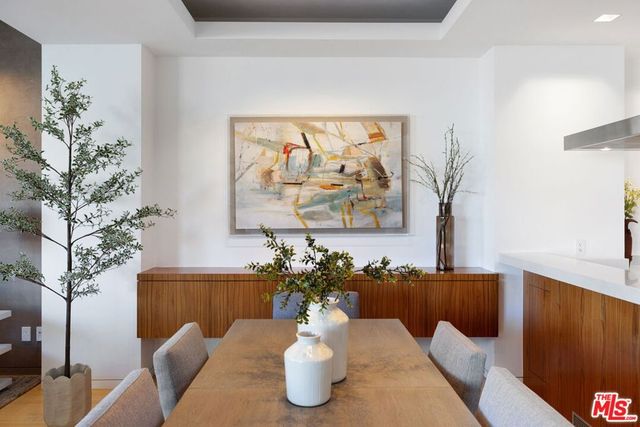 2910 & 2908 Strongs Drive, Venice, CA 90291