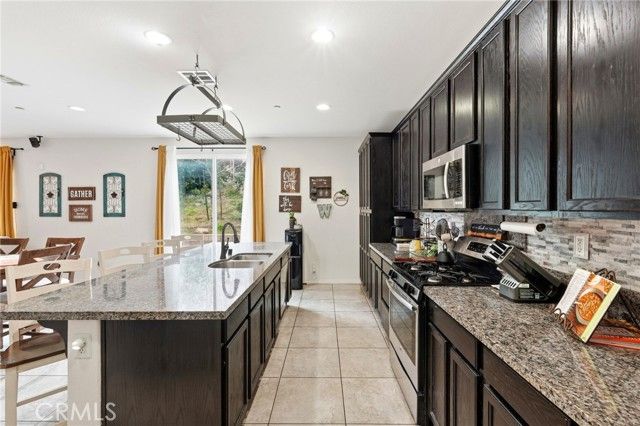 18332 Cayenne, San Bernardino, CA 92407