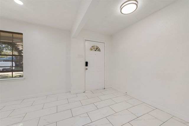 5710 Meadowick Lane, Dallas, TX 75227