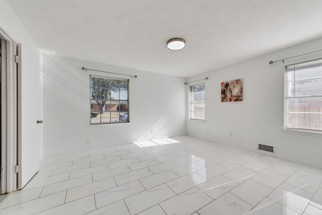 5710 Meadowick Lane, Dallas, TX 75227