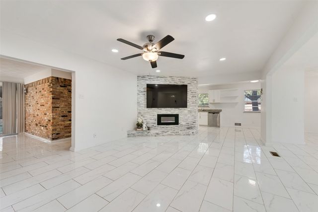 5710 Meadowick Lane, Dallas, TX 75227