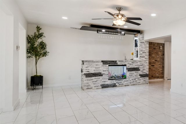 5710 Meadowick Lane, Dallas, TX 75227