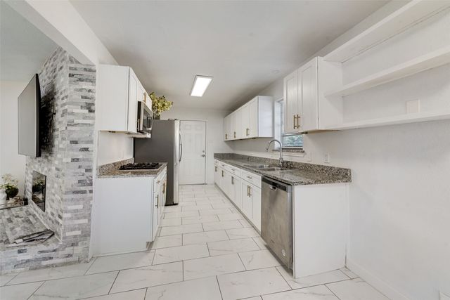 5710 Meadowick Lane, Dallas, TX 75227