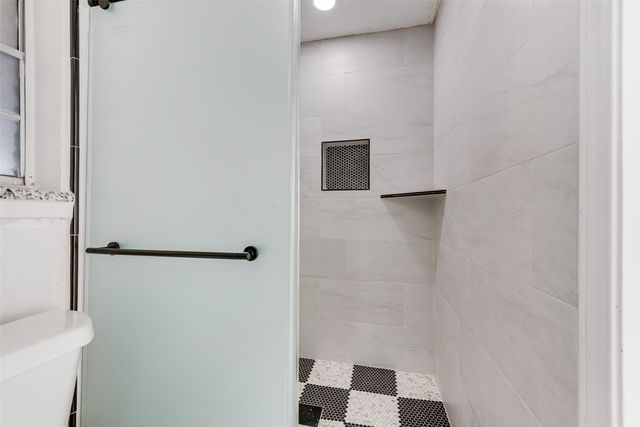 5710 Meadowick Lane, Dallas, TX 75227