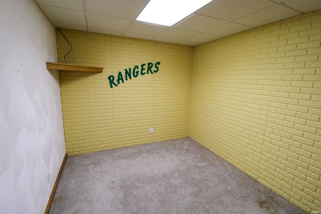 2577 E 600 S, Huntingburg, IN 47542