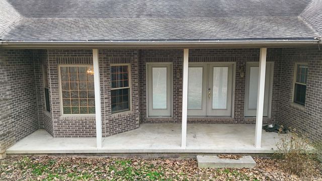 2577 E 600 S, Huntingburg, IN 47542