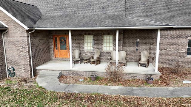 2577 E 600 S, Huntingburg, IN 47542