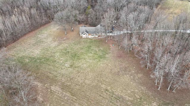 2577 E 600 S, Huntingburg, IN 47542