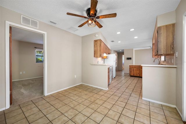 869 SEMINOLE BOULEVARD, Tarpon Springs, FL 34689