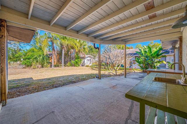 869 SEMINOLE BOULEVARD, Tarpon Springs, FL 34689