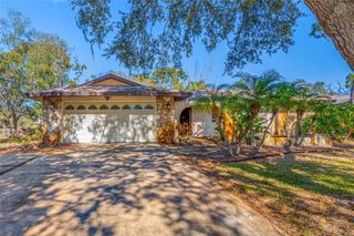 869 SEMINOLE BOULEVARD, Tarpon Springs, FL 34689