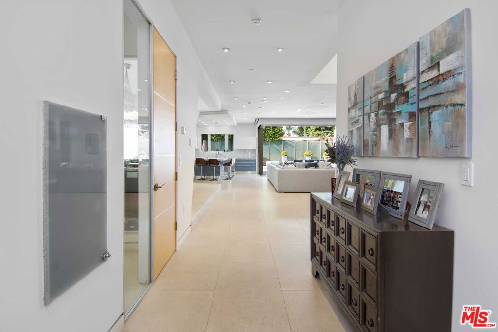 429 N Sweetzer Avenue, Los Angeles, CA 90048 — photo 4