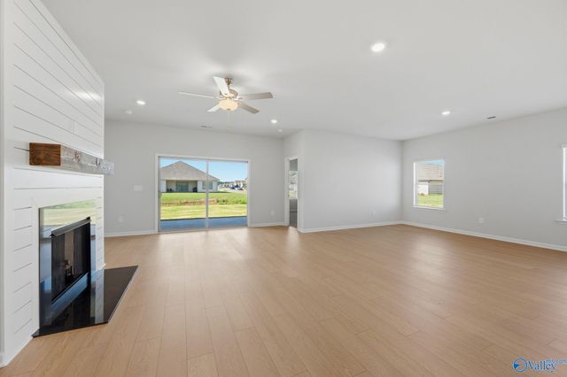 100 Chain Bridge Circle, Harvest, AL 35749