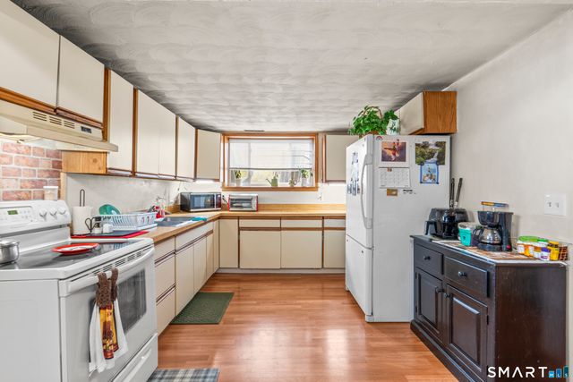166 Glenwood Road, Clinton, CT 06413