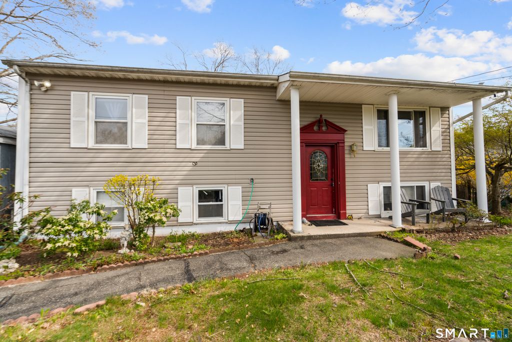 166 Glenwood Road, Clinton, CT 06413