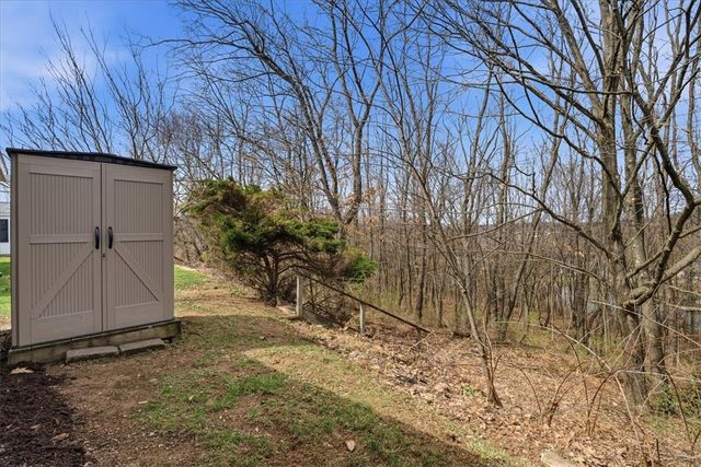 20 W Rock Lake Ct, Jackson Twp, PA 16063