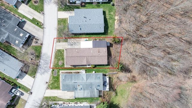 20 W Rock Lake Ct, Jackson Twp, PA 16063