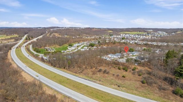 20 W Rock Lake Ct, Jackson Twp, PA 16063