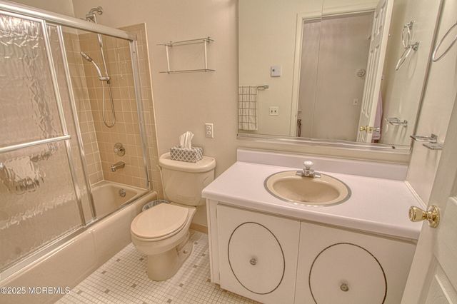 15 Monmouth Lane B, Whiting, NJ 08759