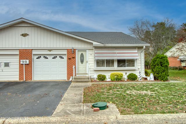 15 Monmouth Lane B, Whiting, NJ 08759