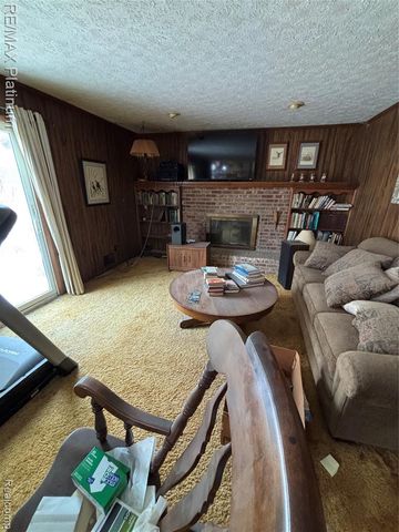 4190 Saint Anna Drive, Howell, MI 48855