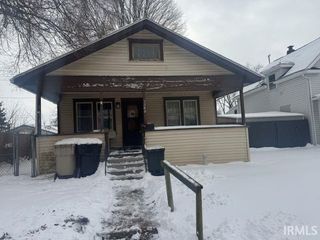 1340 E Calvert Street, South Bend, IN 46613