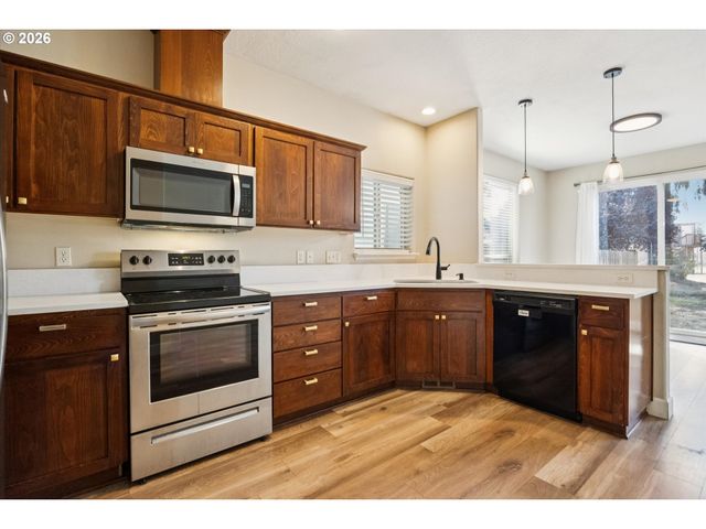 33544 Se STEINFELD St, Scappoose, OR 97056