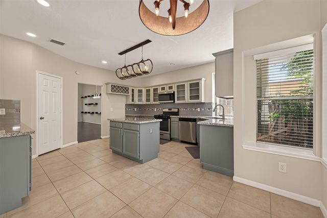 3215 Broken Bough Drive, Missouri City, TX 77459