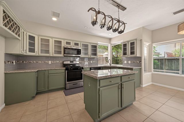 3215 Broken Bough Drive, Missouri City, TX 77459