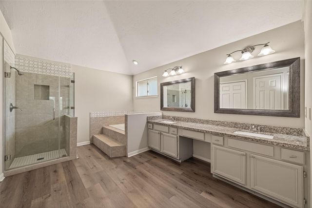 3215 Broken Bough Drive, Missouri City, TX 77459