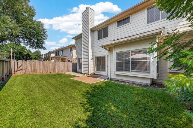 3215 Broken Bough Drive, Missouri City, TX 77459