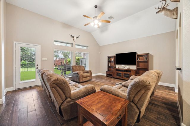 18411 S Raven Shore Drive, Cypress, TX 77433