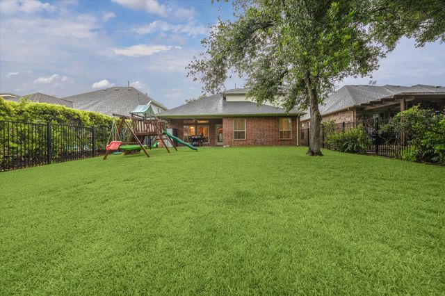 18411 S Raven Shore Drive, Cypress, TX 77433