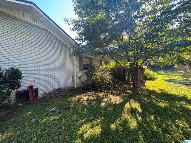 8341 N VALLEY ROAD, Pinson, AL 35126