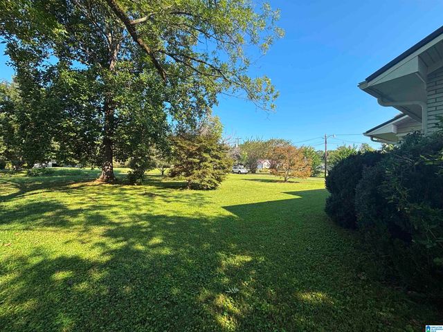 8341 N VALLEY ROAD, Pinson, AL 35126