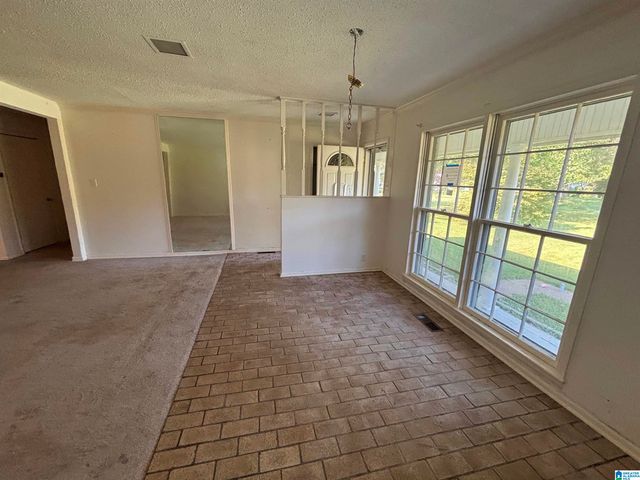 8341 N VALLEY ROAD, Pinson, AL 35126
