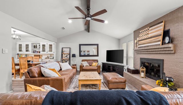 8959A Hilltop Road, Argyle, TX 76226