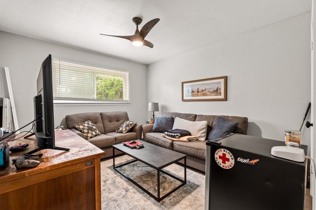 8959A Hilltop Road, Argyle, TX 76226