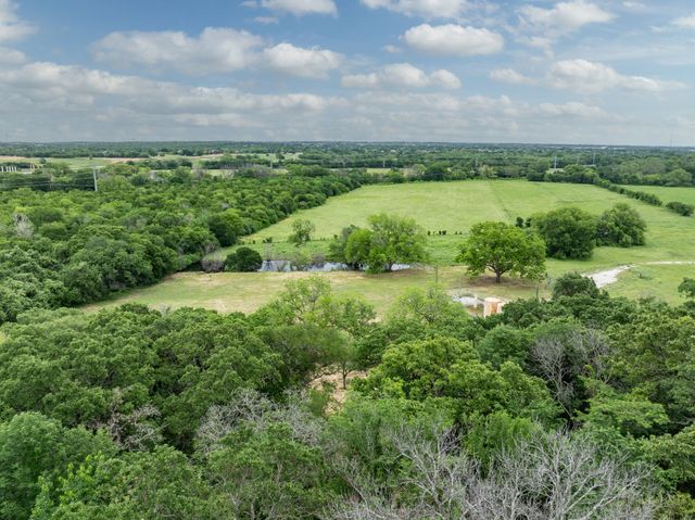 8959A Hilltop Road, Argyle, TX 76226