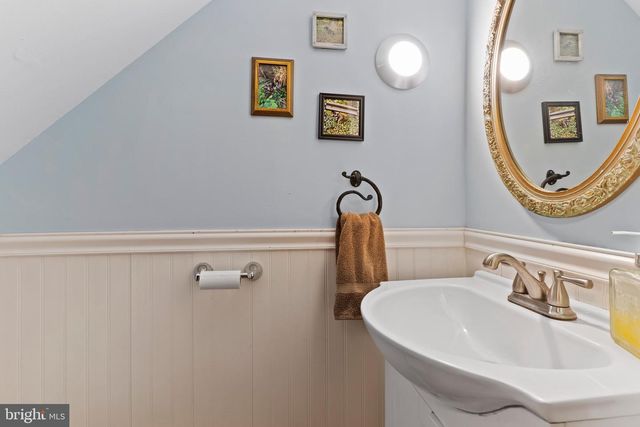 4968 ERBS BRIDGE RD, Mechanicsburg, PA 17050
