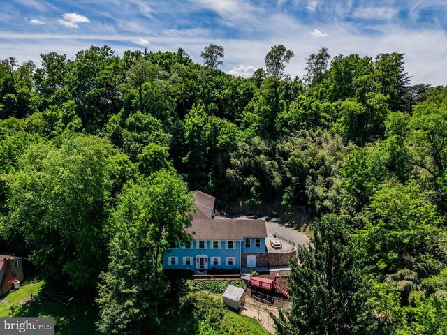4968 ERBS BRIDGE RD, Mechanicsburg, PA 17050