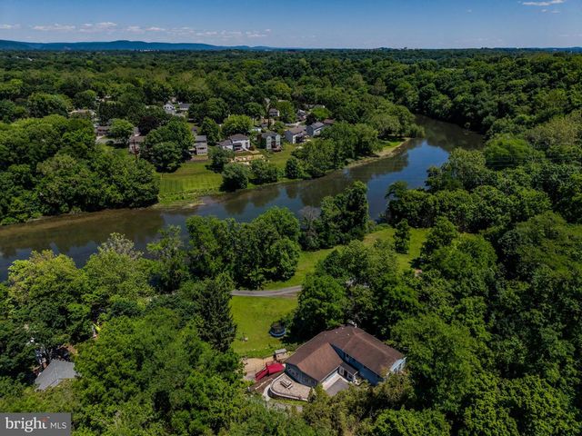 4968 ERBS BRIDGE RD, Mechanicsburg, PA 17050