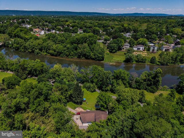 4968 ERBS BRIDGE RD, Mechanicsburg, PA 17050