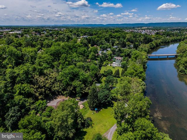 4968 ERBS BRIDGE RD, Mechanicsburg, PA 17050