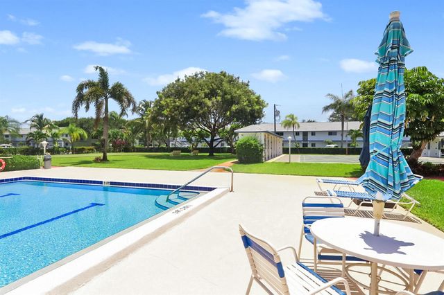 11 Garden Street 206T, Tequesta, FL 33469