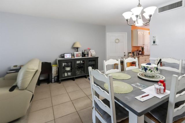 11 Garden Street 206T, Tequesta, FL 33469