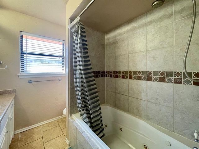 1319 W Aries Road, Edmond, OK 73003