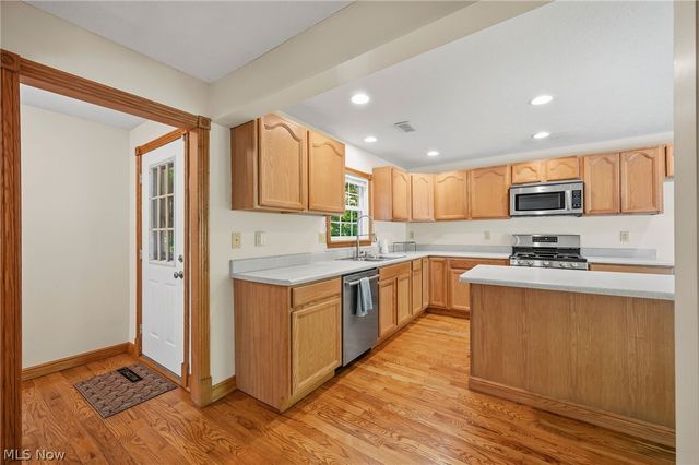 10137 Johnnycake Ridge Road, Concord Twp, OH 44077