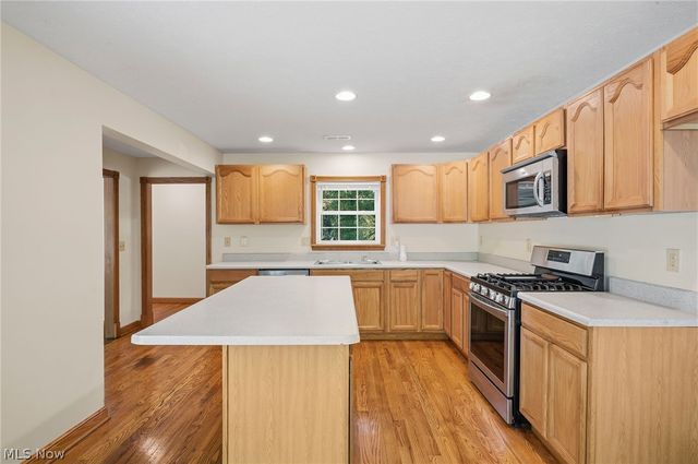10137 Johnnycake Ridge Road, Concord Twp, OH 44077